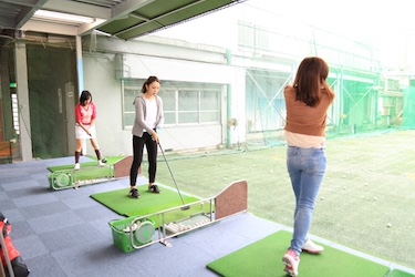 ルーツゴルフスクール新宿校施設写真